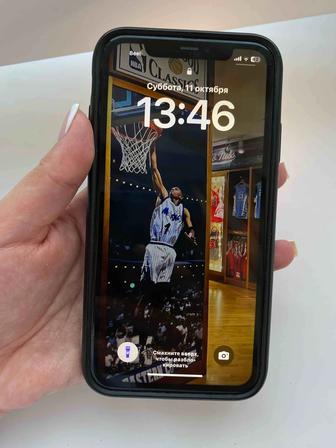 Продам iPhone 11