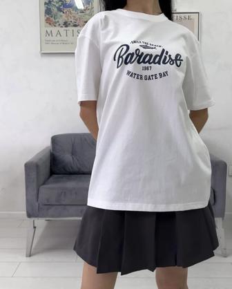 Белая футболка из хлопка