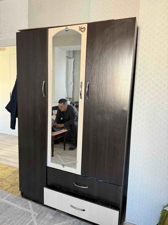 Шифоньер/шкаф