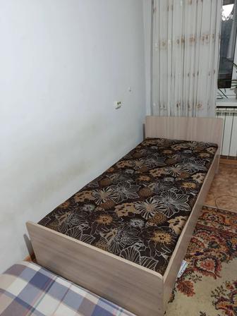Кровать