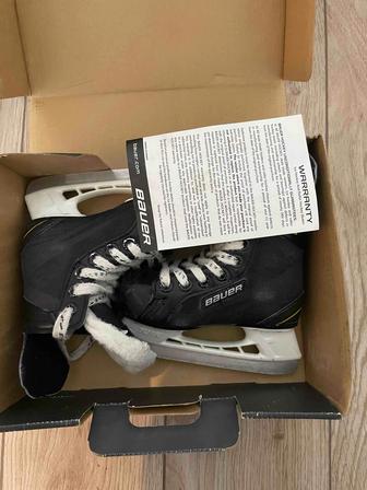 Продам коньки детские Bauer 3-4 года