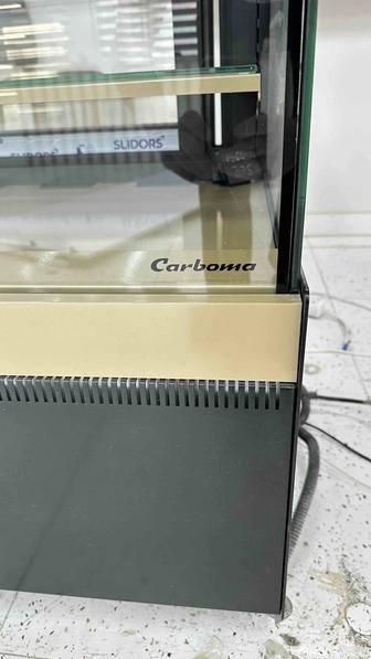 Продам кондитерскую витрину