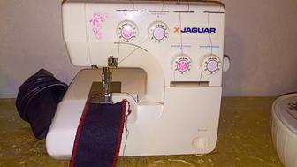 Оверлок Ягуар 4х ниточный Оригинал Полностью в рабочем состоянии