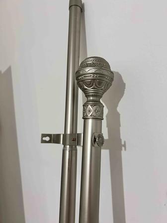 Продам карниз новый