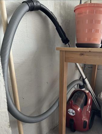 Продам пылесос tefal compact power cyclonic