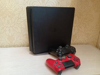 PS4 Slim 1TB 2 джойстика Отличное состояние
