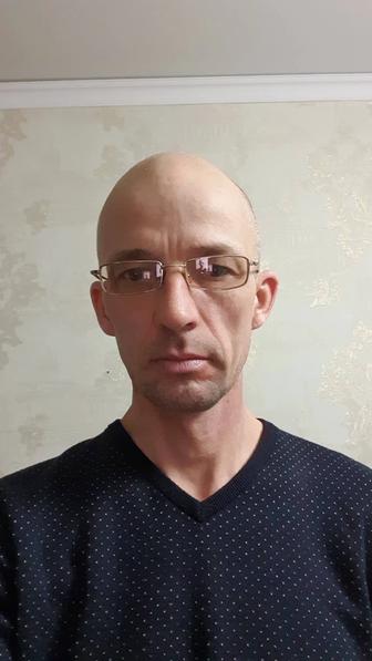 Сварщик,сантехник,электрик.