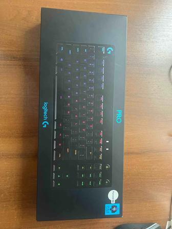 Игровая клавиатура Logitech Gaming PRO черный