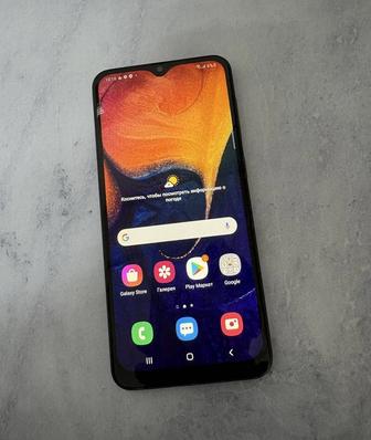 Samsung A10 в хорошем состоянии