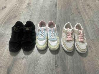 Женские кроссовки