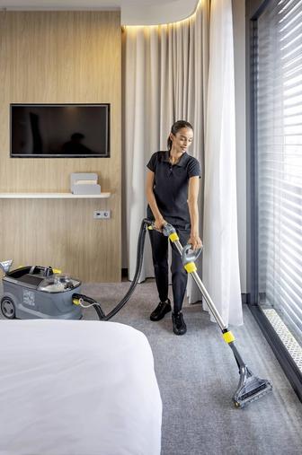 Аренда нового мощного моющего пылесоса Karcher Puzzi 10/1