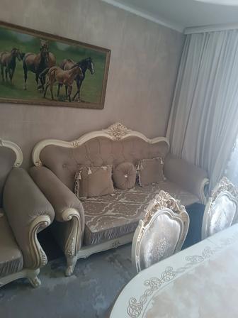 Диван и кресла