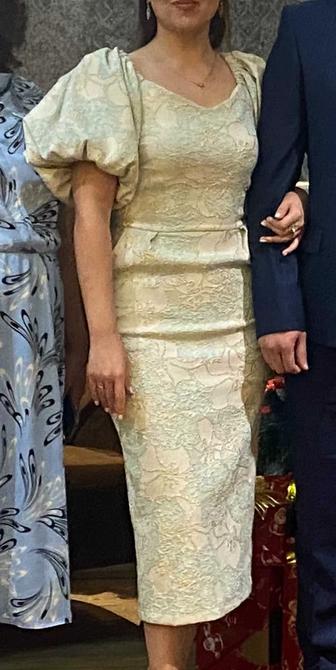 Женское платье