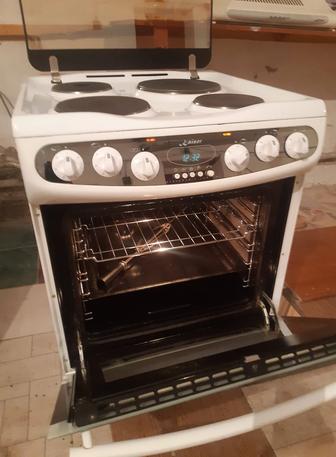 Электроплита , Kaiser 60x60 В Отл.состоянии. Плита ,плитка с духовым шкафом