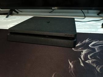 Продам Sony playstation 4 slim