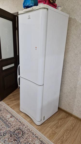 Продам холодильник б/у