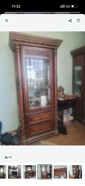 Продам стенку или 2 стеклянные тумбы