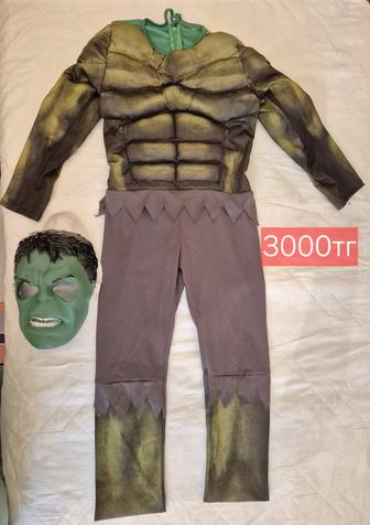 Продам детские карнавальные костюмы б/у