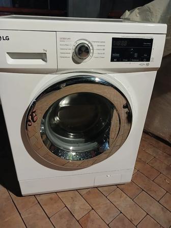 Продам стиральную машину