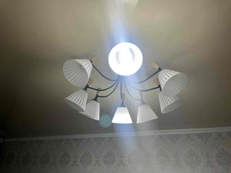 Продам люстра