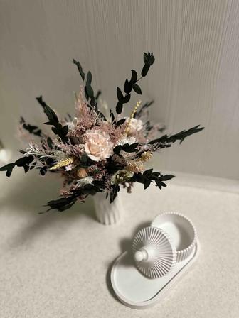 Интерьерная композиция, букет из стабилизированных цветов