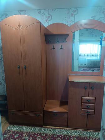 Продаю шкаф прихожую