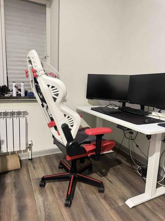 Игровое кресло DXRacer Air