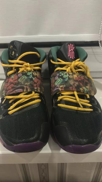 Продам кроссовки Nike