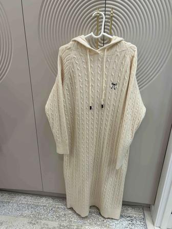 Вязаное платье