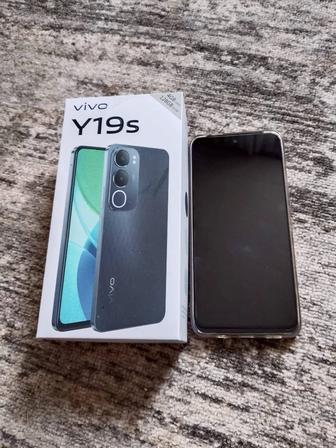 Продам телефон Vivo Y 19s