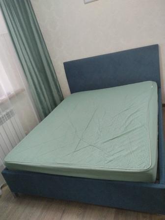 Двуспальный кровать