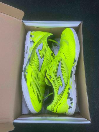 Футзалки Joma