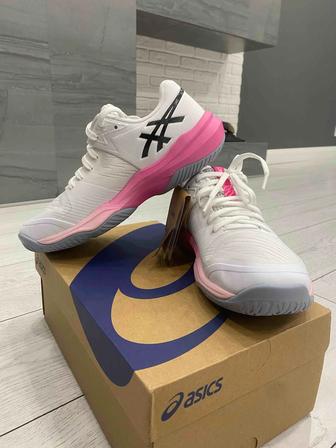 Asics кроссовки