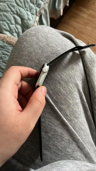 Эпл уатч срочно продам