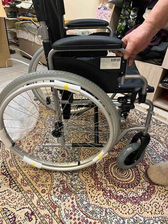 Продам инвалидную коляску turan