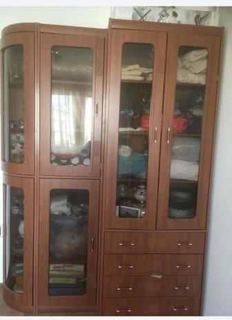 Гостинная мебель ()горка) В. 2.20-Ш. 1.80, Г 0.35