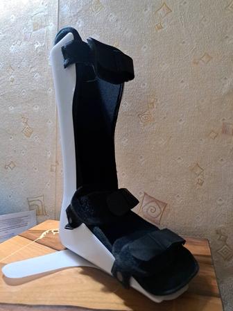 Продам сапожок ортопедический.