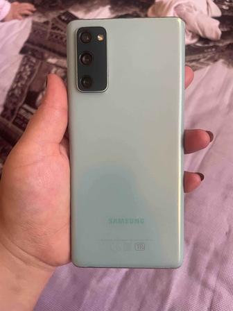 Продается Samsung 20FE память 128