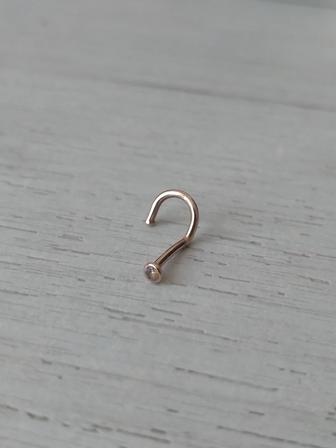 Продам 2 сережки для пирсинга (для носа)
