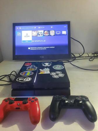 Playstation 4 Фифа24 Увс 4 Мартол комбат 11 Гта5 2 джойстик