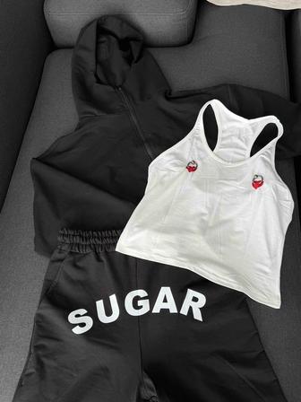 Костюм черный