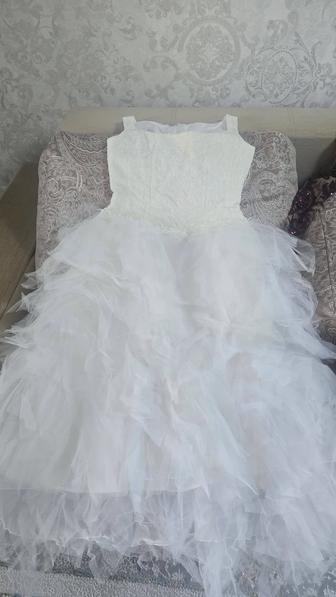 Продается платье в отличном состоянии