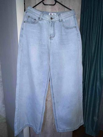 Джинсы baggy