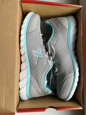 Кроссовки XTEP