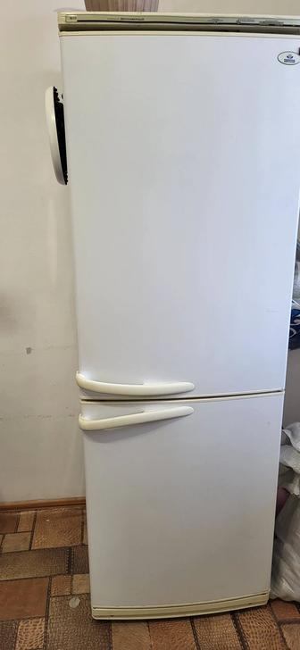 СРОЧНО продам холодильник