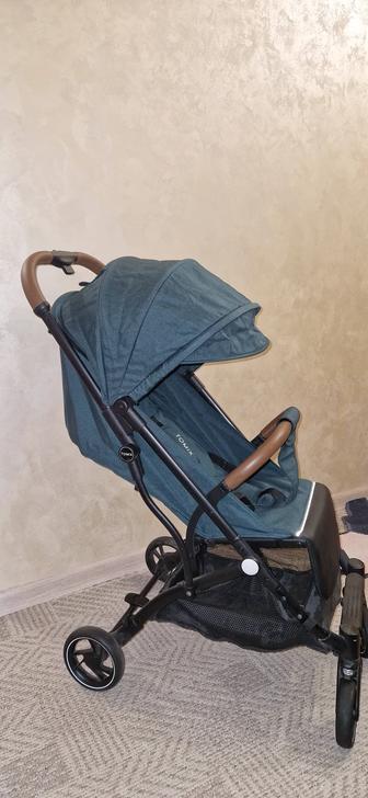 Продам прогулочную коляску фирмы Tomix