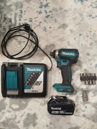 Винтоверт Ударный Makita DTD 153 ОРИГИНАЛ
