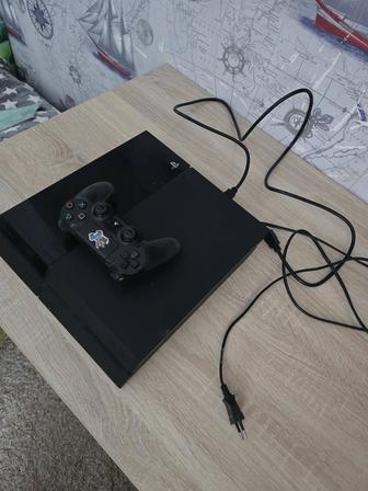 Продам PS4