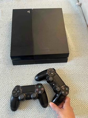 Продам плейстейшен 4