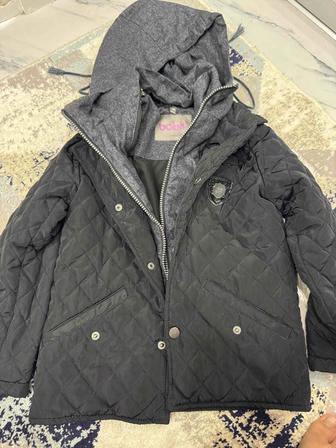 Продам куртку на мальчика 122 р.